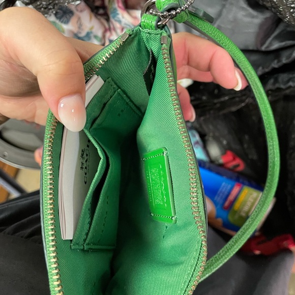 Super cute never used and it’s just not my style! - Picture 3 of 3